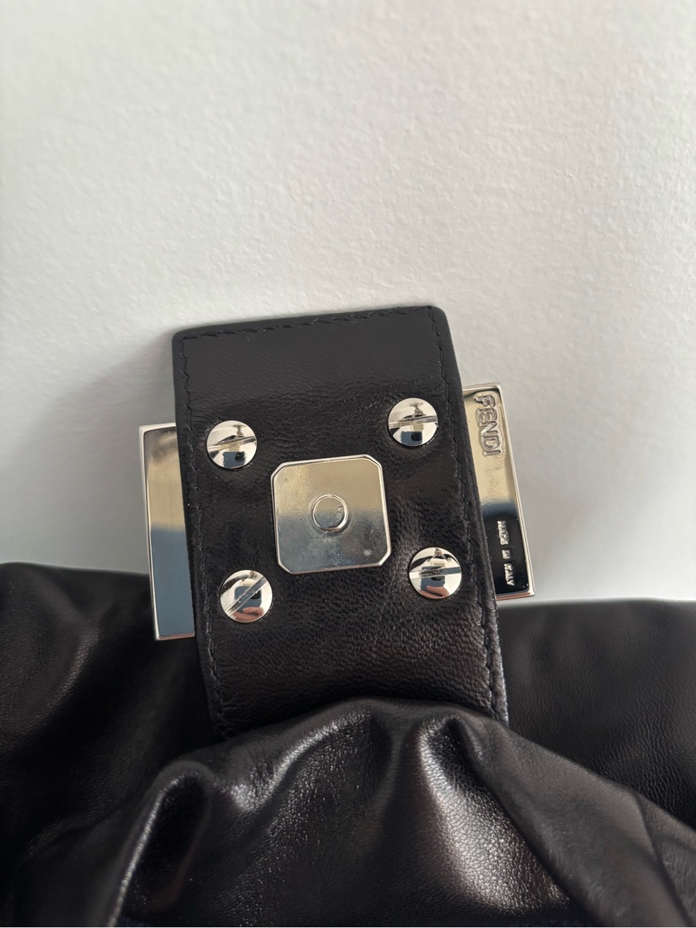 Rare Vintage Fendi Mamma Baguette – Black Leather & Lime Green FF Buckle - Picture 5 of 12